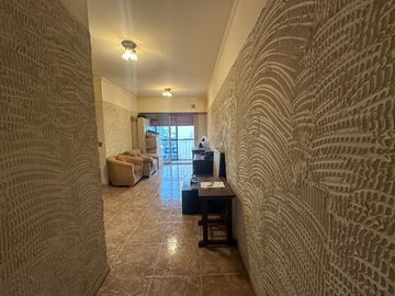 Venta de Departamento 2 ambientes al frente en Liniers