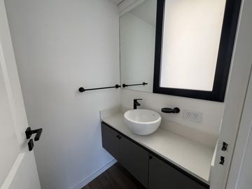 Venta: 2 ambientes de mucha categoría con terraza - Sum - Piscina - Solarium - Gimnasio -Parrillas