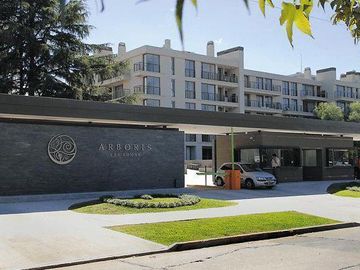 Departamento en Venta 4 ambientes con dependencia en Arboris Las Lomas San Isidro