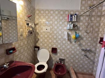 VIVIENDA CON LOCAL EN BALVNERA