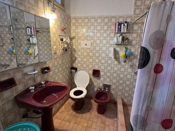 VIVIENDA CON LOCAL EN BALVNERA