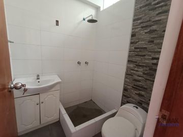 VENDO AMPLIO DEPARTAMENTO
