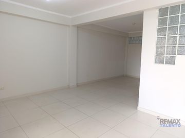 VENDO AMPLIO DEPARTAMENTO