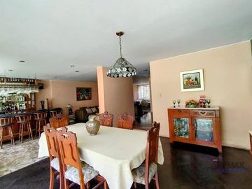 Casa a la Venta en Higuereta - Santiago de Surco