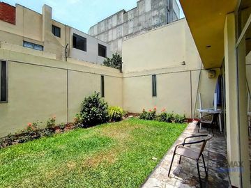 Casa a la Venta en Higuereta - Santiago de Surco