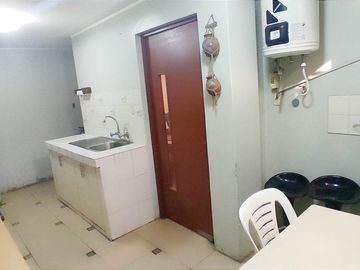 Venta De Departamento en 1er piso, con Espacio en Azotea, y Estacionamiento