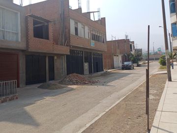 Casa y/o Local Comercial en  Venta