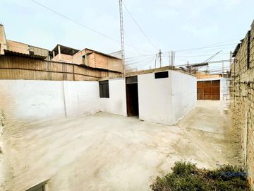 Terreno Con Casa Rústica En Venta En Ventanilla: Tu Proyecto, Tu Estilo