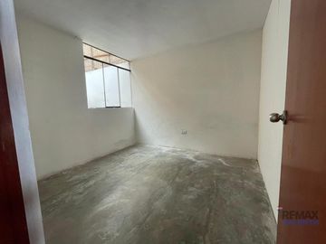 Terreno Con Casa Rústica En Venta En Ventanilla: Tu Proyecto, Tu Estilo