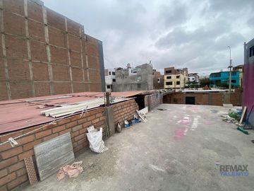 Terreno en venta en Surco - Fondo Villa