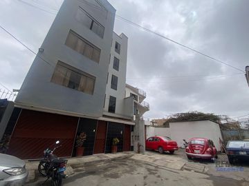 Terreno en venta en Surco - Fondo Villa