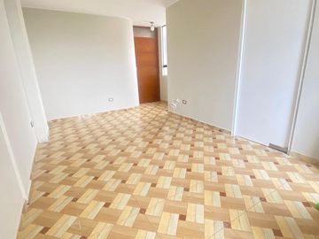 DEPARTAMENTO EN VENTA EN LA PERLA FRENTE A PARQUE