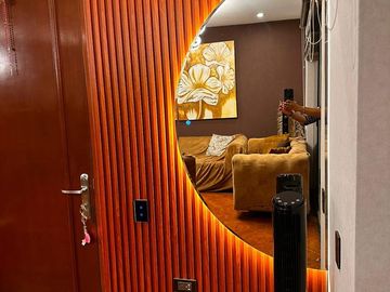 SE VENDE AMPLIO 137MTS Y MODERNO DEPARTAMENTO CON COCHERA EN LA MOLINA