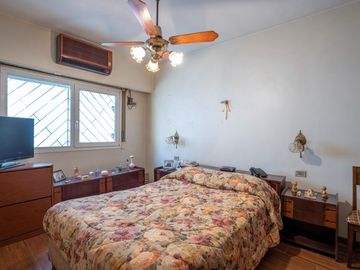 VENTA CASA 5 AMBIENTES PATIO COCHERA APTO CREDITO