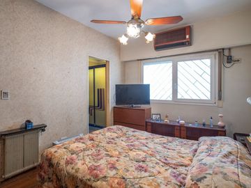 VENTA CASA 5 AMBIENTES PATIO COCHERA APTO CREDITO