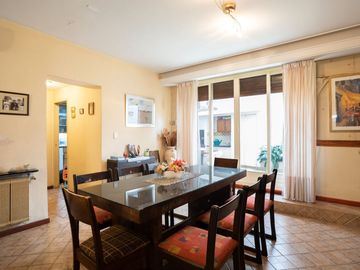 VENTA CASA 5 AMBIENTES PATIO COCHERA APTO CREDITO
