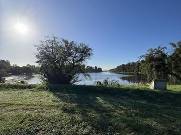 Casa remodelada en el country Nautico Escobar