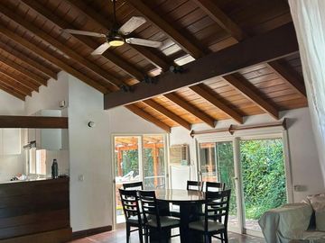 Casa remodelada en el country Nautico Escobar