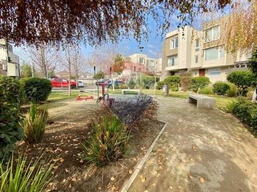 Se Vende Fabuloso Duplex en Peñalolen - 3 pisos