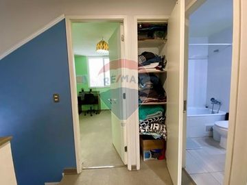 Se Vende Fabuloso Duplex en Peñalolen - 3 pisos