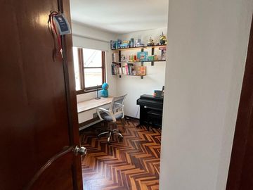 Vive cerca del mar en una casa amplia y moderna en Pimentel.
