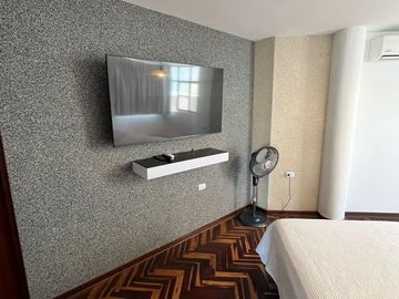 Vive cerca del mar en una casa amplia y moderna en Pimentel.