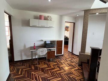 Vive cerca del mar en una casa amplia y moderna en Pimentel.
