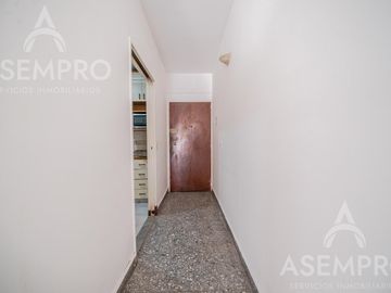 Semipiso 5 ambientes con cochera