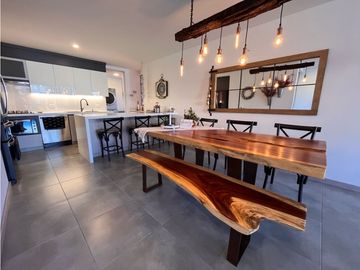 ESPECTACUALR APARTAMENTO A LA VENTA EN LA LOMA DE LAS BRUJAS ENVIGADO