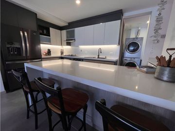 ESPECTACUALR APARTAMENTO A LA VENTA EN LA LOMA DE LAS BRUJAS ENVIGADO