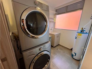 ESPECTACUALR APARTAMENTO A LA VENTA EN LA LOMA DE LAS BRUJAS ENVIGADO