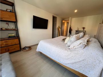 ESPECTACUALR APARTAMENTO A LA VENTA EN LA LOMA DE LAS BRUJAS ENVIGADO