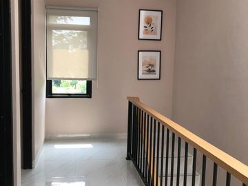 Rumah Scandinavian Di Kebayunan Depok