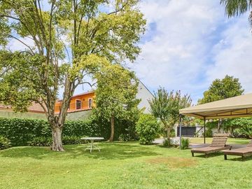 CASA LOTE PROPIO DOBLE FRENTE 760 M2 BARRIO INGLÉS