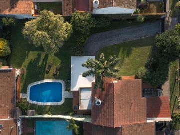 CASA LOTE PROPIO DOBLE FRENTE 760 M2 BARRIO INGLÉS