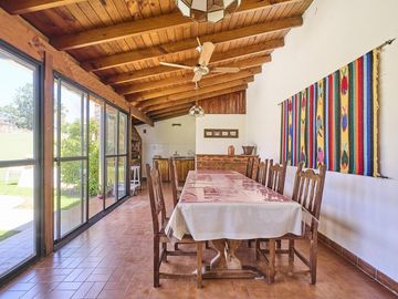 CASA LOTE PROPIO DOBLE FRENTE 760 M2 BARRIO INGLÉS