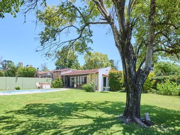 CASA LOTE PROPIO DOBLE FRENTE 760 M2 BARRIO INGLÉS