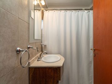 CASA LOTE PROPIO DOBLE FRENTE 760 M2 BARRIO INGLÉS