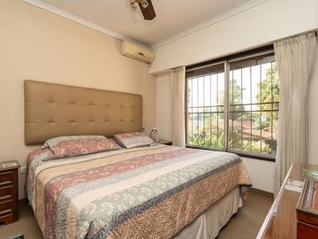 CASA LOTE PROPIO DOBLE FRENTE 760 M2 BARRIO INGLÉS