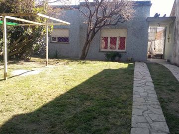 Casa 3 ambientes en venta en Villa Tesei