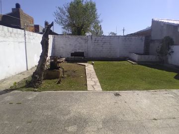 Casa 3 ambientes en venta en Villa Tesei