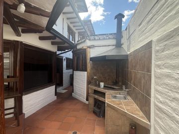 Casa en  Venta de 4 dormitorios Sector Amagasí del Inca