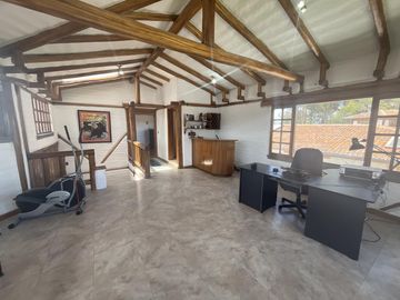 Casa en  Venta de 4 dormitorios Sector Amagasí del Inca