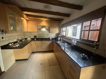 Casa en  Venta de 4 dormitorios Sector Amagasí del Inca