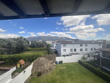 Casa en  Venta de 4 dormitorios Sector Amagasí del Inca
