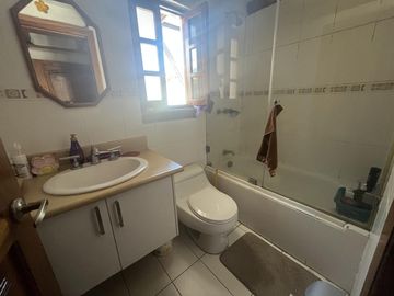 Casa en  Venta de 4 dormitorios Sector Amagasí del Inca