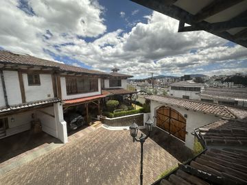 Casa en  Venta de 4 dormitorios Sector Amagasí del Inca
