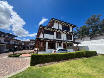 Casa en  Venta de 4 dormitorios Sector Amagasí del Inca