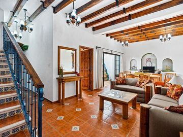 Tres Casas y Loft en el Centro de San Miguel de Allende en venta: Amueblado