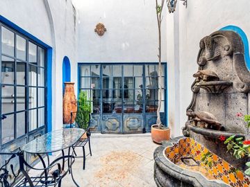 Tres Casas y Loft en el Centro de San Miguel de Allende en venta: Amueblado